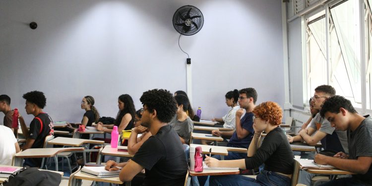 prouni:-selecionados-na-2a-chamada-tem-ate-sexta-para-confirmar-dados