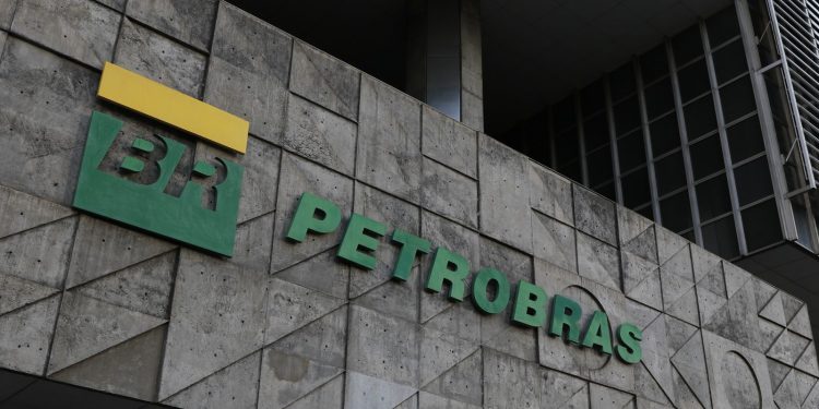 petrobras-identifica-novos-indicios-de-petroleo-na-foz-do-amazonas