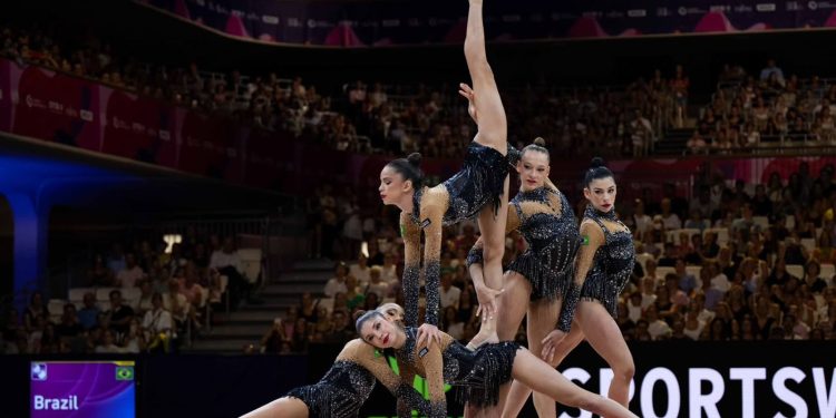 brasil-conquista-dois-titulos-ineditos-em-ginastica-ritmica