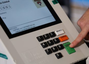 prazo-para-eleitor-pedir-voto-em-transito-termina-nesta-quinta-feira