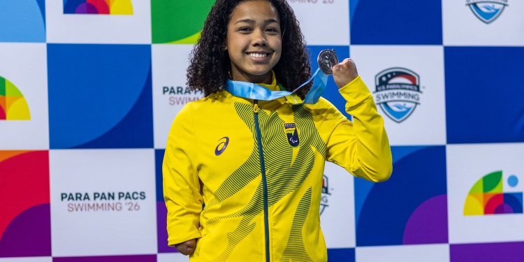 parapan-pacifico:-nadadora-alessandra-quebra-recorde-mundial