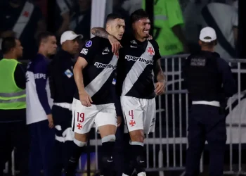 vasco-mantem-possibilidade-de-final-brasileira-na-copa-sul-americana