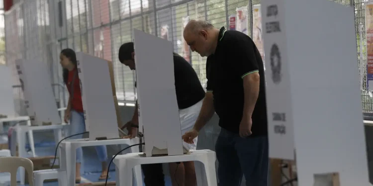 hora-do-voto:-veja-o-que-levar-e-o-que-nao-levar-quando-for-a-urna