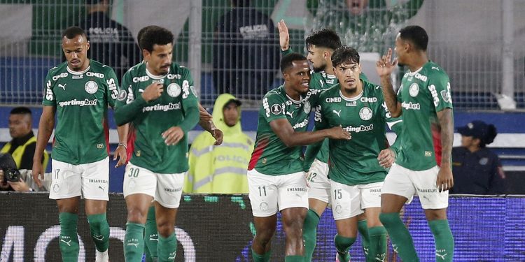 palmeiras-assume-lideranca-provisoria-do-campeonato-brasileiro